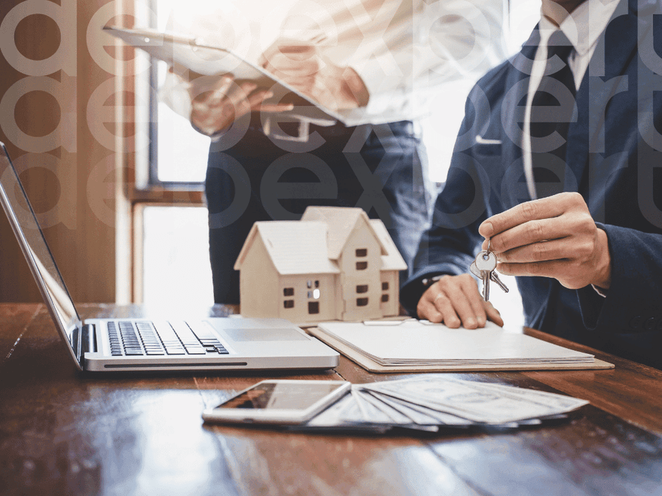 65cf38959316b67418ff082d_64f57c06e47b5433ea8fd767_A-20man-20takes-20a-20house-20.png